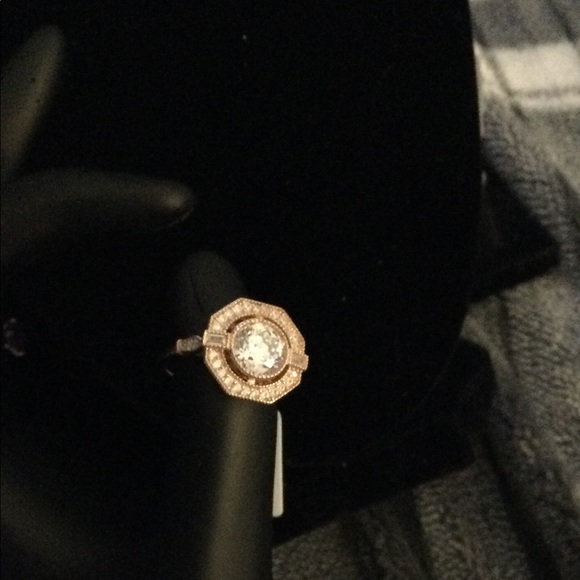 🔥🔥💍 Diamond Rose Ring 💍🔥🔥 - Picture 1 of 4